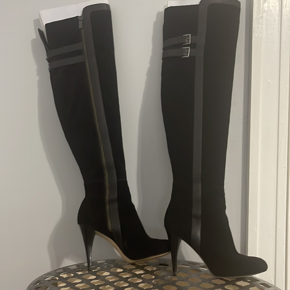 Micheal Kors women’s over the knee boots - Picture 3 of 12